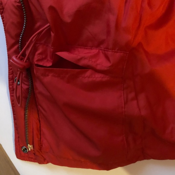 Vintage J Crew Tomato Red Puffer Vest Down Filled XSmall GUC - Picture 4 of 5